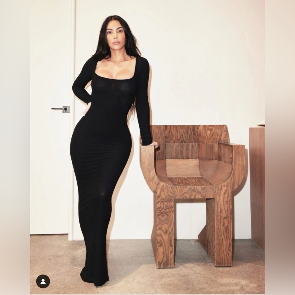 SKIMS Black Long Sleeve Dress sz M 
tags attached